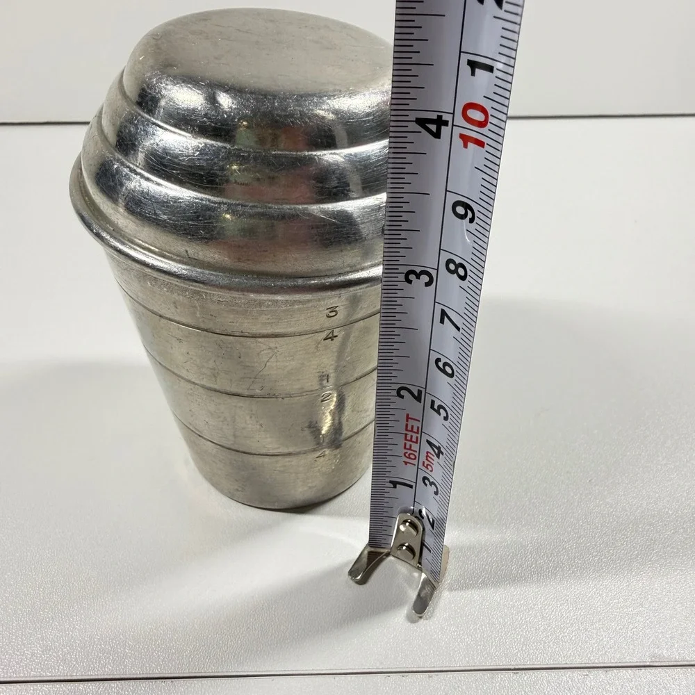 Vintage Mirro Aluminum Gravy Shaker Beehive Lid 1 Cup 2623 M Made in USA MCM